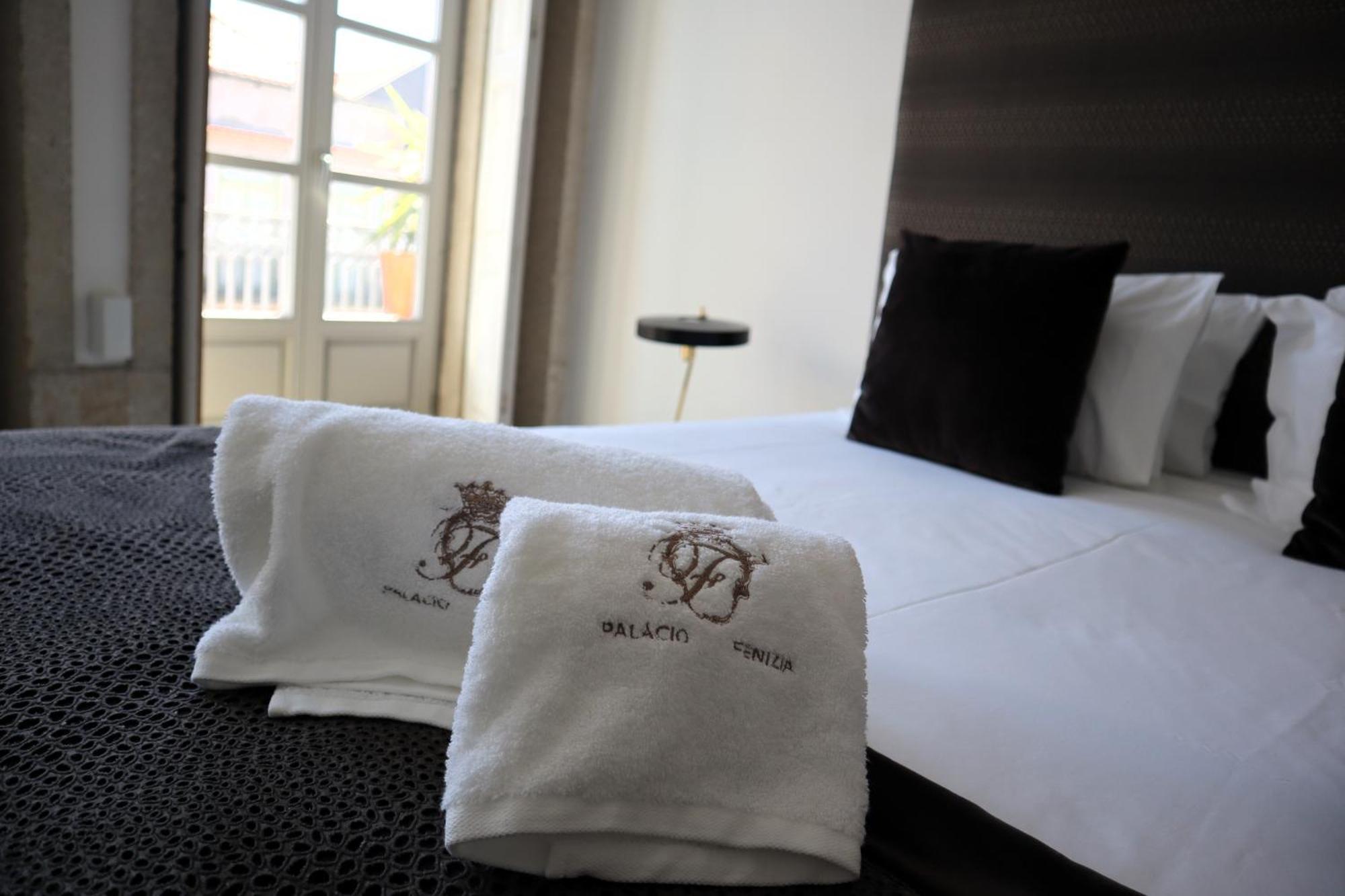 Palacio Fenizia Lux Apartments Порто Стая снимка
